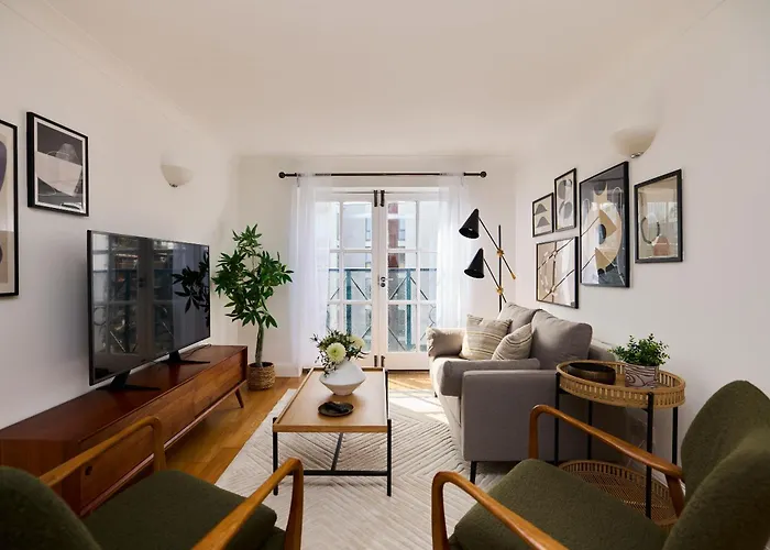The Kingsland Place - Adorable 2Bdr Flat